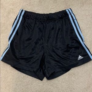 ⭐️ Adidas athletic mesh shorts